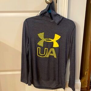 Men’s Under Amour Active Wear Long Sleeve Hooded Top, Size Medium. NWT